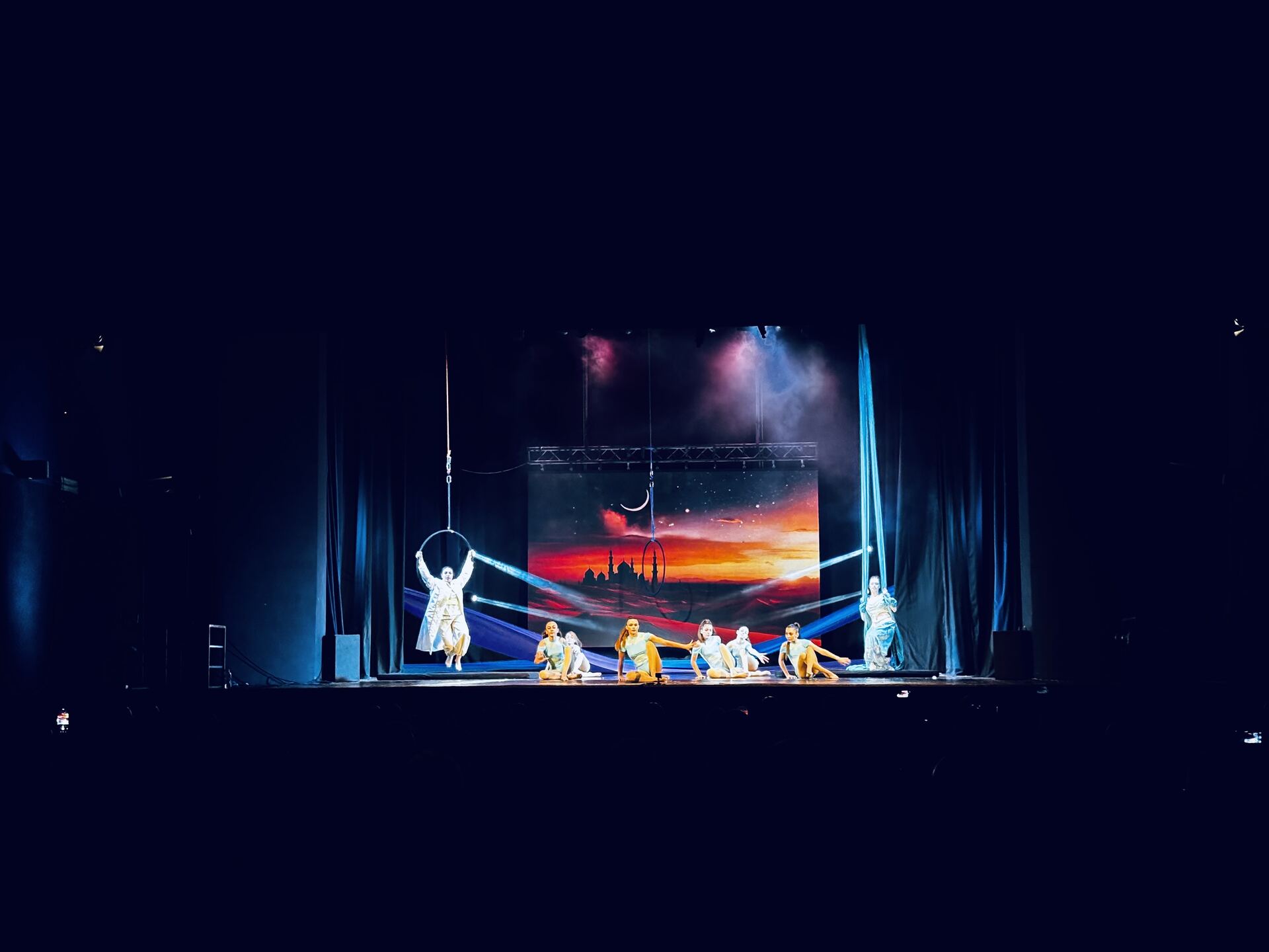 Coreografia teatrale a colori
